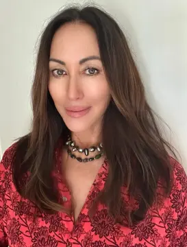Ani Compton - AmbianceMatchmaking Consultant
